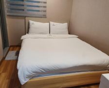 South Korea  Seoul vacation rental compare prices direct by owner 27449706