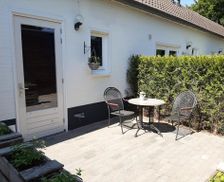 Netherlands Noord-Brabant Vierlingsbeek vacation rental compare prices direct by owner 26242169