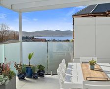 Australia Tasmania Sandy Bay vacation rental compare prices direct by owner 32389607
