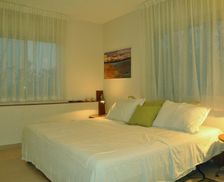 Israel Center District Israel Bet ‘Oved vacation rental compare prices direct by owner 13618033