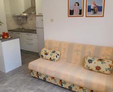 Croatia Split-Dalmatia County Trogir vacation rental compare prices direct by owner 26928607