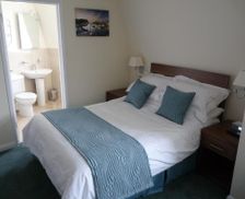 United Kingdom Isle of Wight Cowes vacation rental compare prices direct by owner 13748368