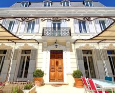 France Provence-Alpes-Côte d'Azur Gréoux-les-Bains vacation rental compare prices direct by owner 27889422