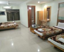 India Gujarat Vapi vacation rental compare prices direct by owner 14286212