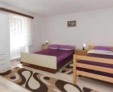 Croatia Split-Dalmatia County Omiš vacation rental compare prices direct by owner 14390125