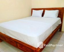 Indonesia Central Java Pekalongan vacation rental compare prices direct by owner 26330949