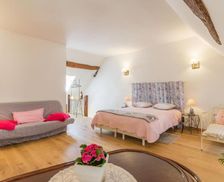 France Burgundy Arnay-le-Duc vacation rental compare prices direct by owner 26260764