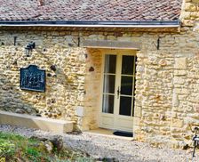 France Aquitaine Saint-Alvère vacation rental compare prices direct by owner 7432764