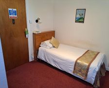 United Kingdom Warwickshire Rugby vacation rental compare prices direct by owner 14060647