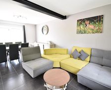 Belgium Belgium Luxembourg Vaux-sur-Sûre vacation rental compare prices direct by owner 26182973