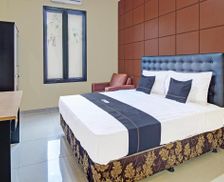 Indonesia Central Java Cilacap vacation rental compare prices direct by owner 26156168