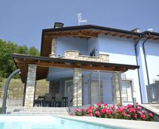 Italy Lombardy Soiano del Lago vacation rental compare prices direct by owner 26679582