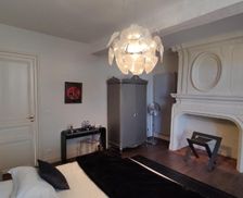 France Aquitaine Saint-Jean-de-Blaignac vacation rental compare prices direct by owner 16384166