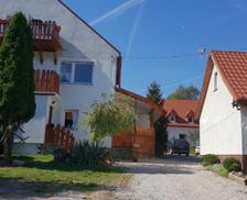 Poland Lower Silesia Sędziszowa vacation rental compare prices direct by owner 26236023