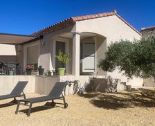 France Languedoc-Roussillon Aramon vacation rental compare prices direct by owner 27012235