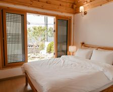 South Korea Gyeongsangbuk-Do Gyeongju vacation rental compare prices direct by owner 25564925