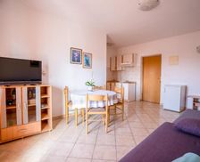 Croatia Zadar County Privlaka vacation rental compare prices direct by owner 14831377