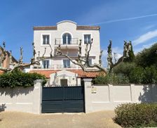 France Provence-Alpes-Côte d'Azur Sanary-sur-Mer vacation rental compare prices direct by owner 7450111