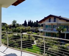 Italy Lombardy Sirmione vacation rental compare prices direct by owner 14825580