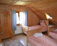 Romania Suceava Vama vacation rental compare prices direct by owner 18452067
