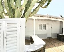 Spain Lanzarote Teguise vacation rental compare prices direct by owner 18602496