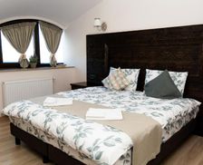 Romania Suceava Cacica vacation rental compare prices direct by owner 13796949