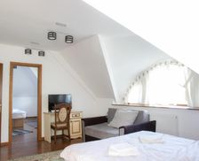 Romania Suceava Pîrteştii de Sus vacation rental compare prices direct by owner 14020834