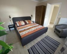 Hungary Jasz-Nagykun-Szolnok Cserkeszőlő vacation rental compare prices direct by owner 18478638