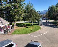Canada British Columbia Radium Hot Springs vacation rental compare prices direct by owner 12805104