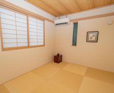 Japan Kanagawa Kamakura vacation rental compare prices direct by owner 12130397