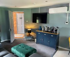 United Kingdom Lincolnshire Woodhall Spa vacation rental compare prices direct by owner 14099918