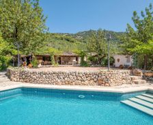 Spain Majorca Fornalutx vacation rental compare prices direct by owner 13030961