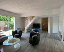 France  La Jarrie vacation rental compare prices direct by owner 14125587