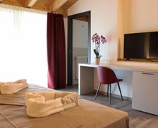 Italy Lombardy Tresivio vacation rental compare prices direct by owner 13741661