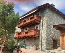 Italy Valle d'Aosta Saint Marcel vacation rental compare prices direct by owner 14239745