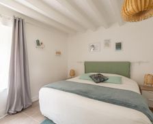 France Centre La Ferté-Saint-Cyr vacation rental compare prices direct by owner 19062097