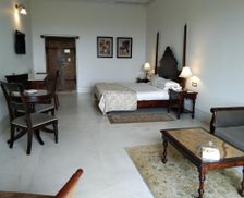 India Rajasthan Udaipur vacation rental compare prices direct by owner 13973604