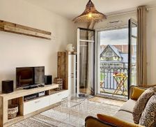 France Normandy Deauville vacation rental compare prices direct by owner 9194144