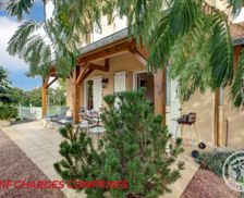 France Rhône-Alps Saint-Forgeux-Lespinasse vacation rental compare prices direct by owner 27015135