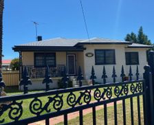 Australia New South Wales Inverell vacation rental compare prices direct by owner 18397524