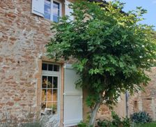 France Burgundy Charnay-lès-Mâcon vacation rental compare prices direct by owner 18960733