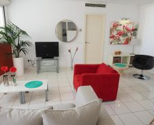 Spain Ibiza Playa d'en Bossa vacation rental compare prices direct by owner 15319669