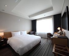 South Korea Jeollabuk-Do Gunsan-si vacation rental compare prices direct by owner 13757129