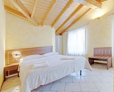 Italy Canton of Ticino Lavena Ponte Tresa vacation rental compare prices direct by owner 18200564