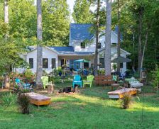 United States Virginia Charlottesville vacation rental compare prices direct by owner 29997642