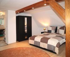 Germany Saxony Oberlungwitz vacation rental compare prices direct by owner 15847501