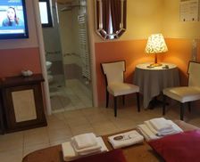 Italy Campania Mercogliano vacation rental compare prices direct by owner 14515348