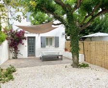 France Provence-Alpes-Côte d'Azur Martigues vacation rental compare prices direct by owner 14835120