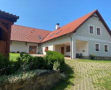 Czechia South Bohemia Nová Bystřice vacation rental compare prices direct by owner 14236005