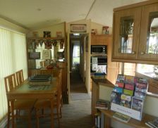 United Kingdom Wales Little Haven vacation rental compare prices direct by owner 14967719